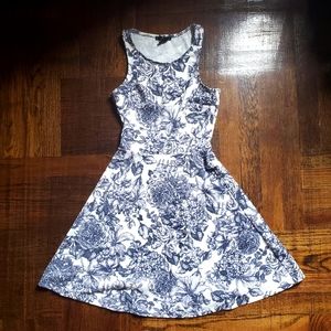 H&M Dusty Blue Floral Skater Dress Size XS